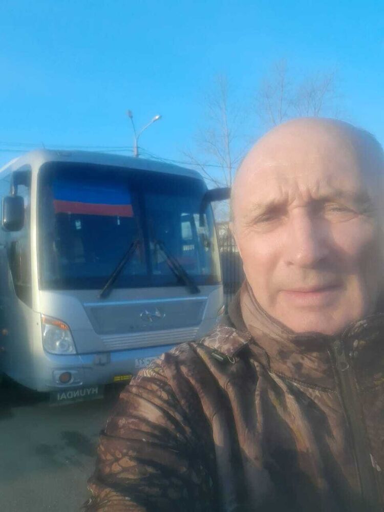  41726738  Aleksandr, 66 ,    --