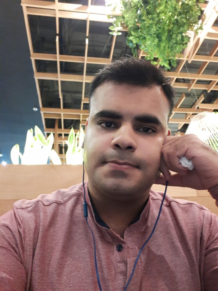  --,   Hasan, 32 ,   ,   , c 