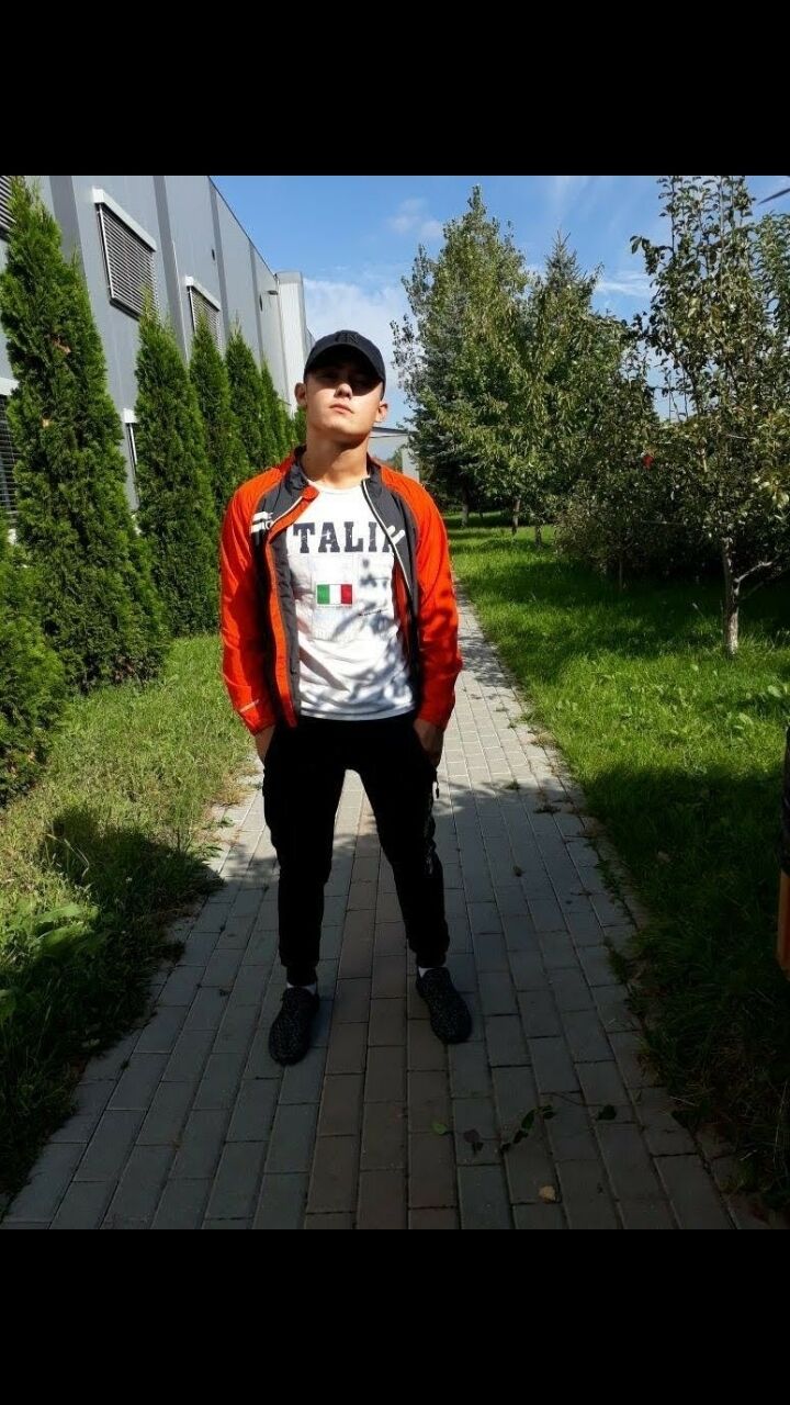  ,   Alex, 25 ,   ,   