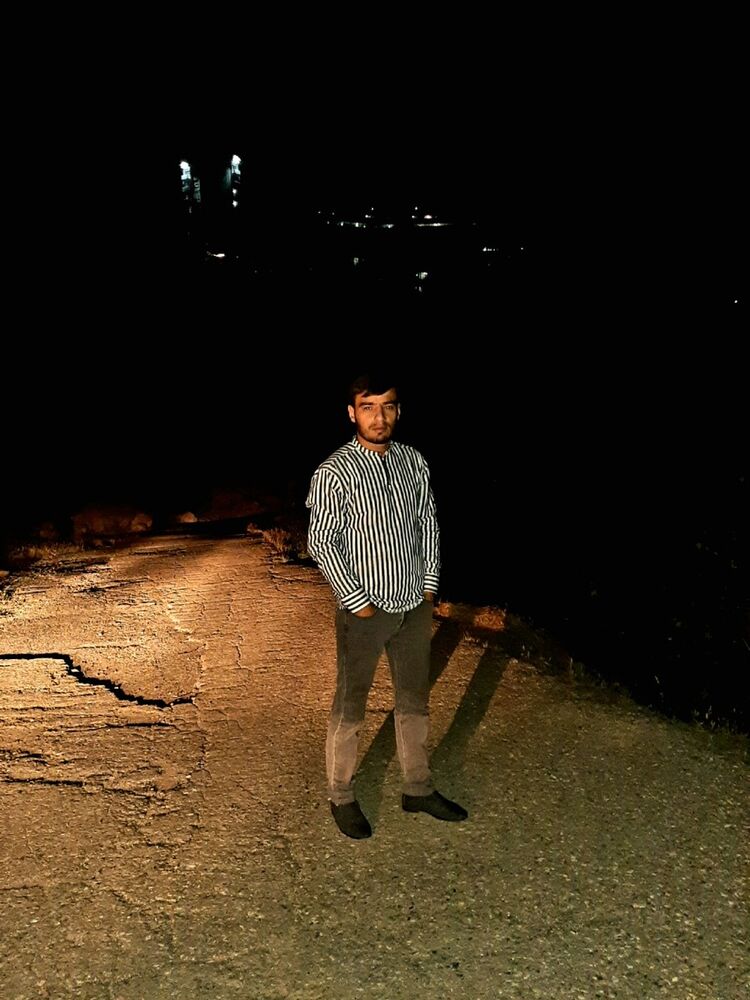  ,   Bakhtovar, 32 ,   ,   , c 