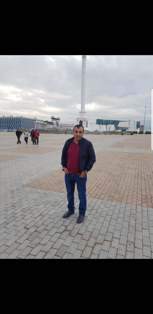  ,   Artur, 42 ,     , c , 