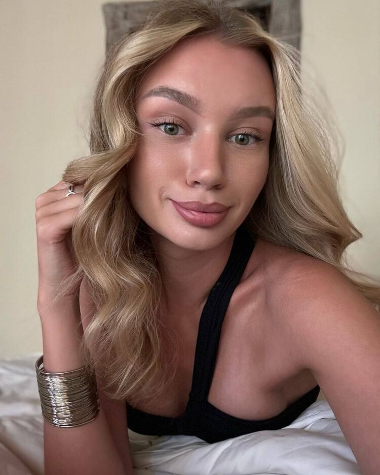  51993928  , 29 ,    Aach