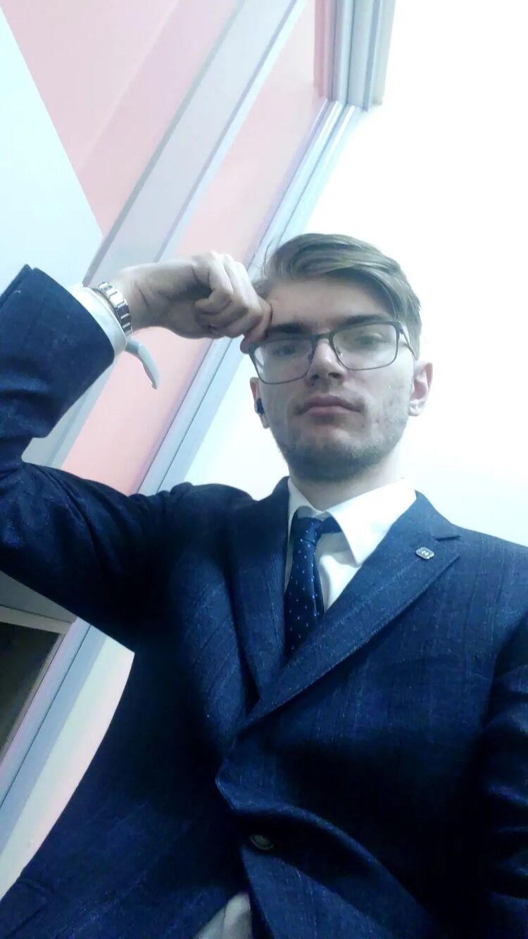  43388178  , 22 ,    -