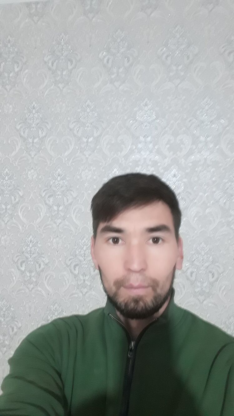  31330258  Makhambet, 37 ,    