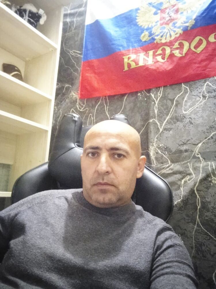  49282428  , 45 ,    