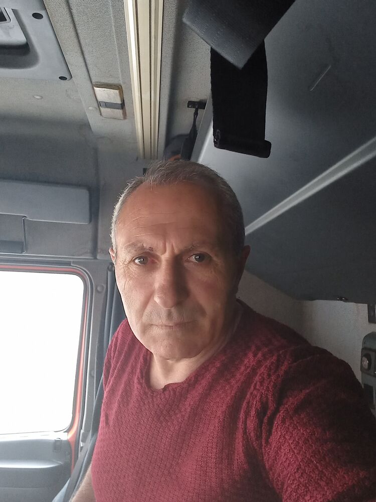  33937438  , 51 ,    