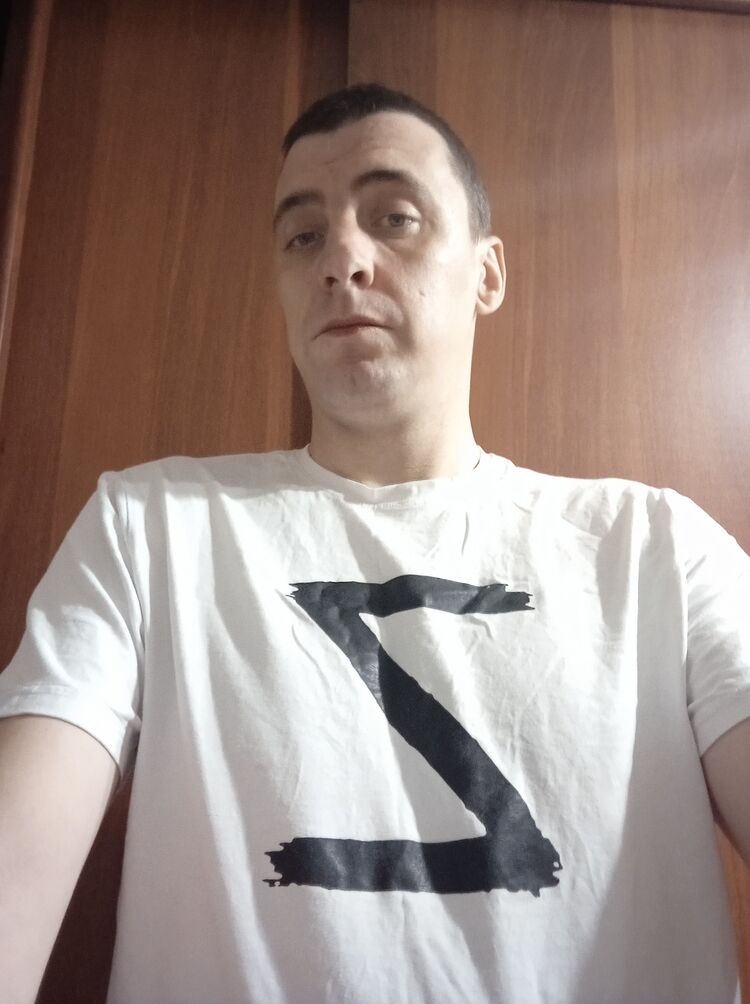  48379328  Nikola, 35 ,    
