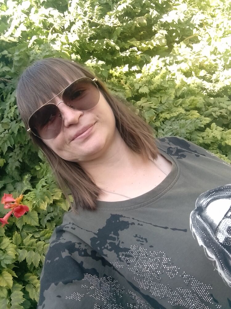  ,   Anna, 32 ,   ,   