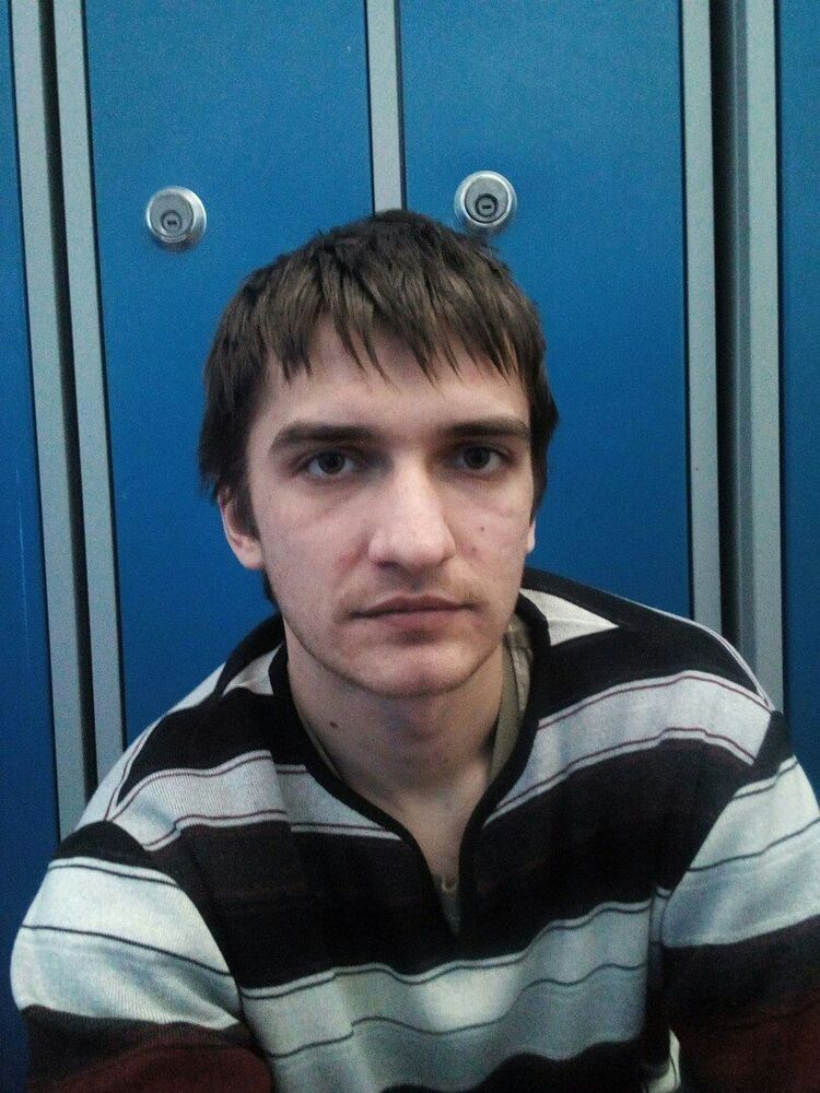  12729248  Stalewar, 33 ,    