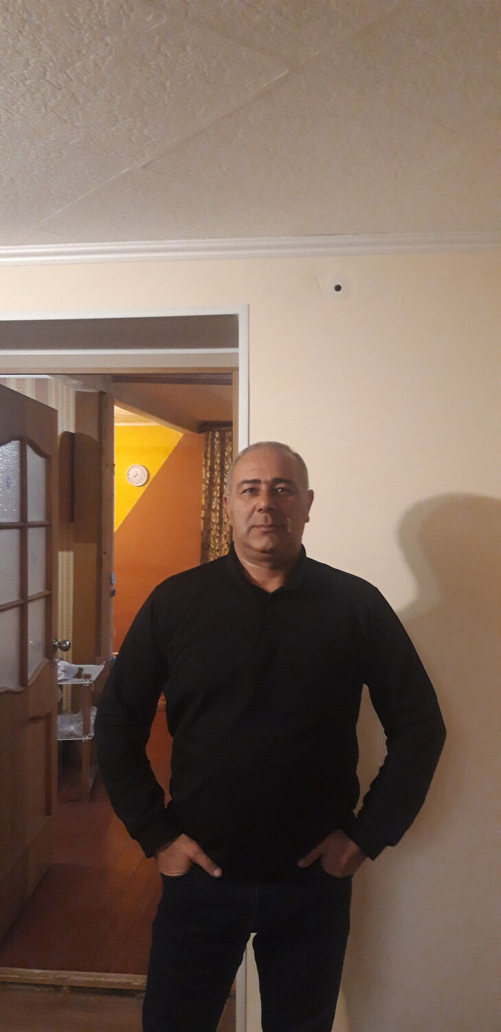  42125698  , 49 ,    
