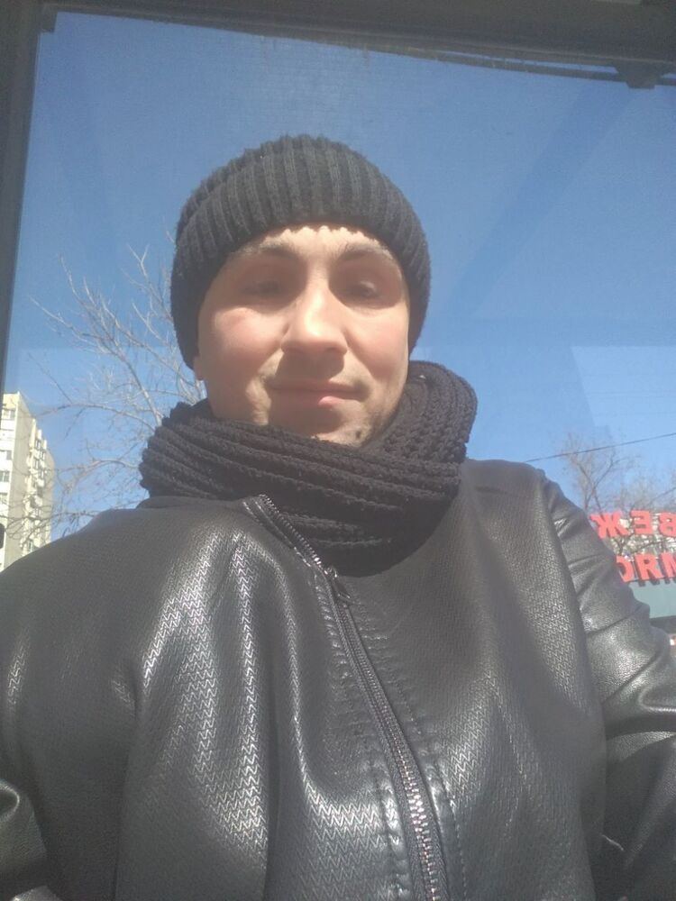  New York City,   Valentin, 36 ,   ,   
