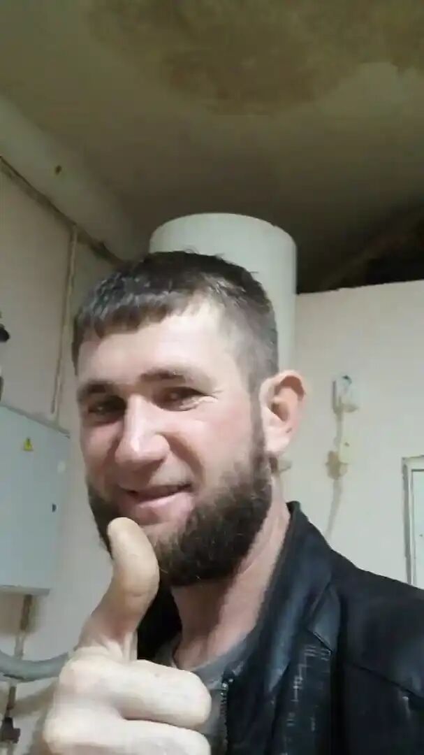  30341448  Jasurbek, 36 ,    