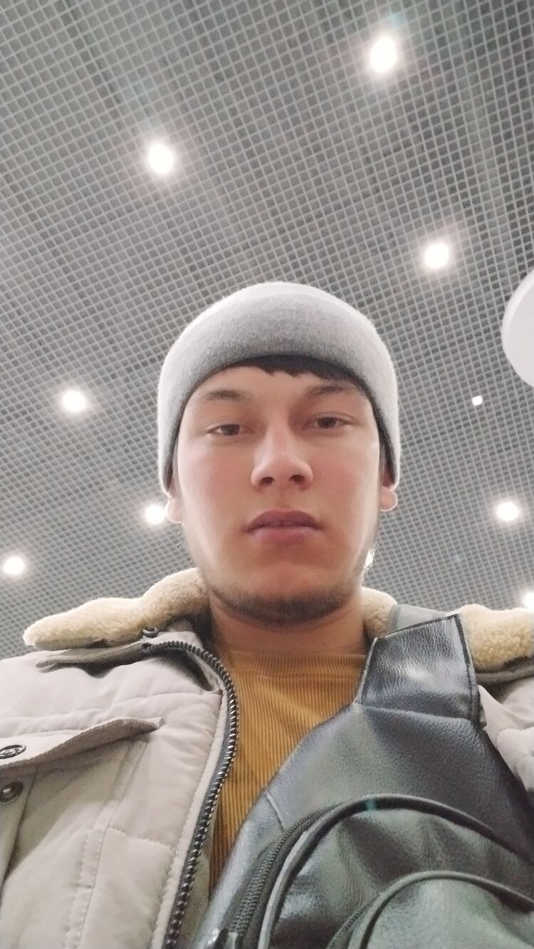  32883118  Botirali, 23 ,    