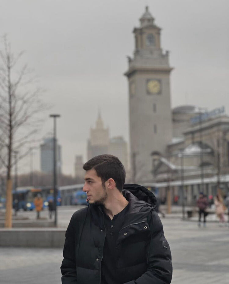  ,   Narek, 24 ,   ,   