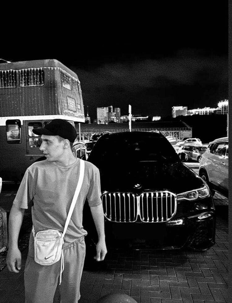 ���� 38026158 ����� Hrach, 21 ���, ���� ���������� � ������