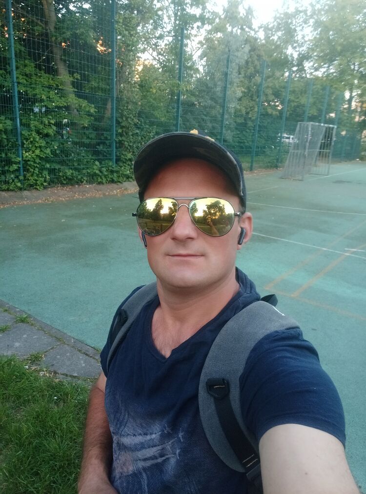  44440998  Vladimer, 37 ,    
