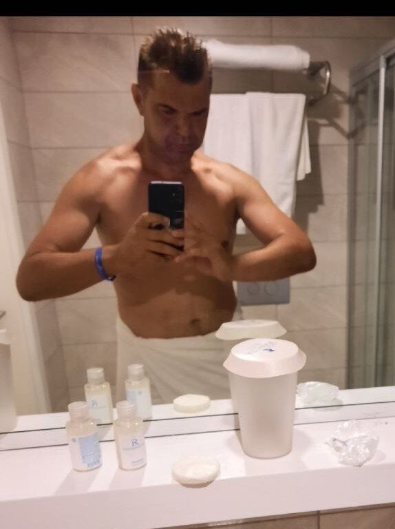  33751698  , 40 ,    