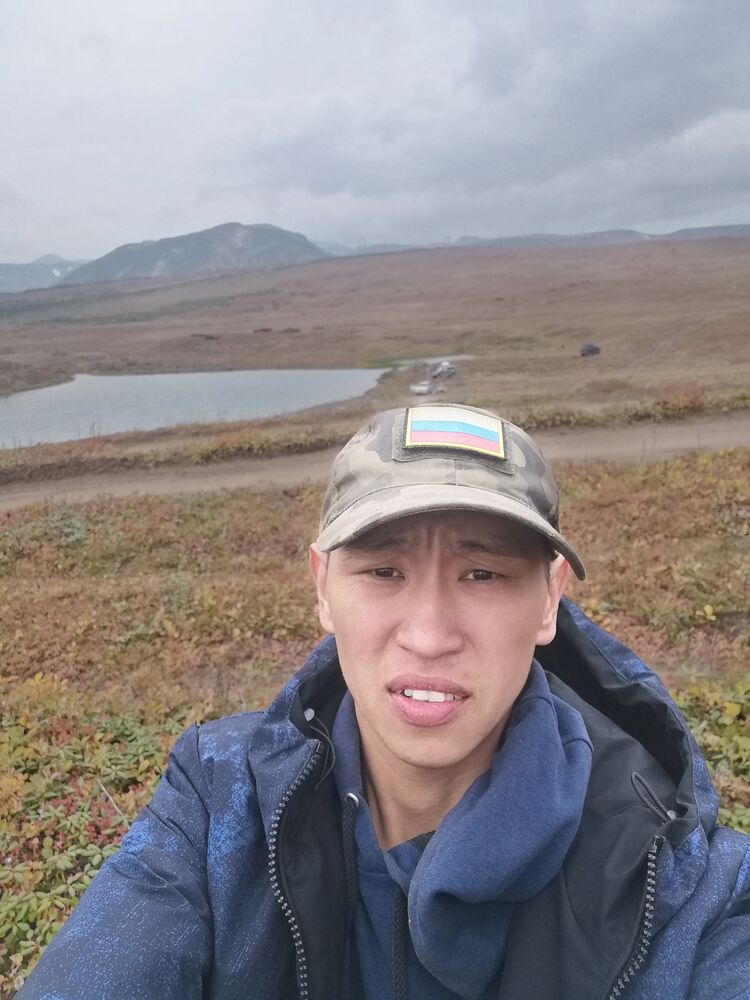  27690748  , 32 ,    -