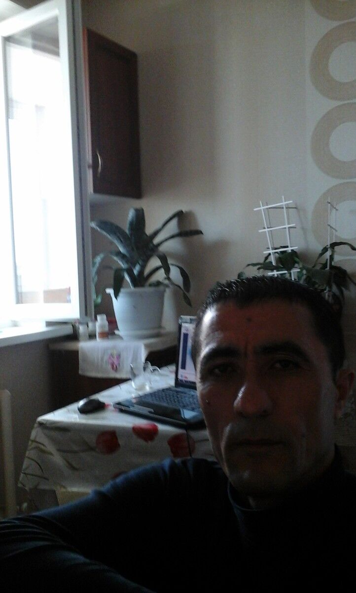  ,   Demir, 49 ,  