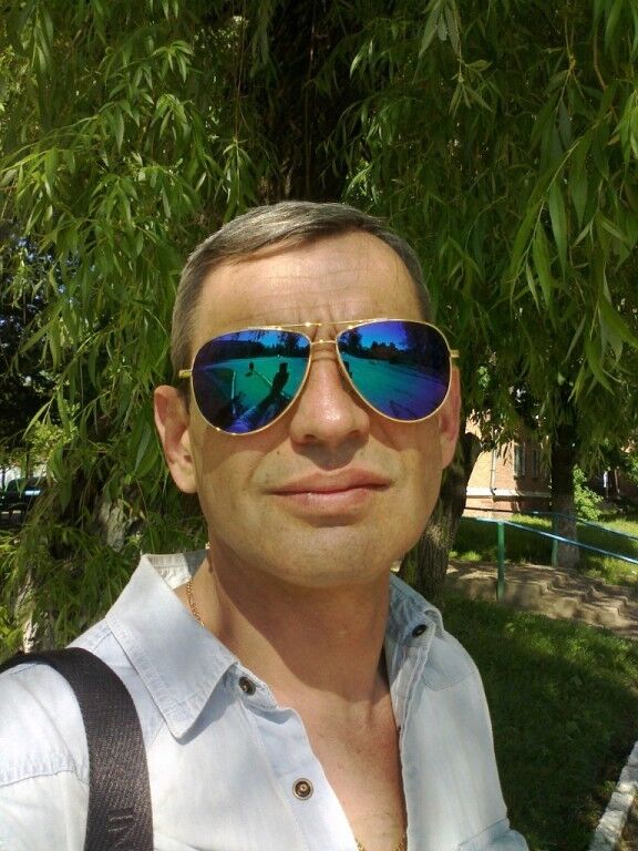  ,   Yurek, 52 ,   ,   , c 