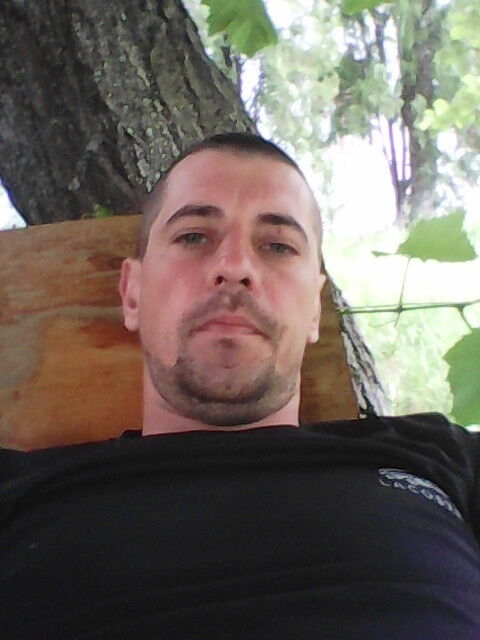  7585208  Umnik, 42 ,    