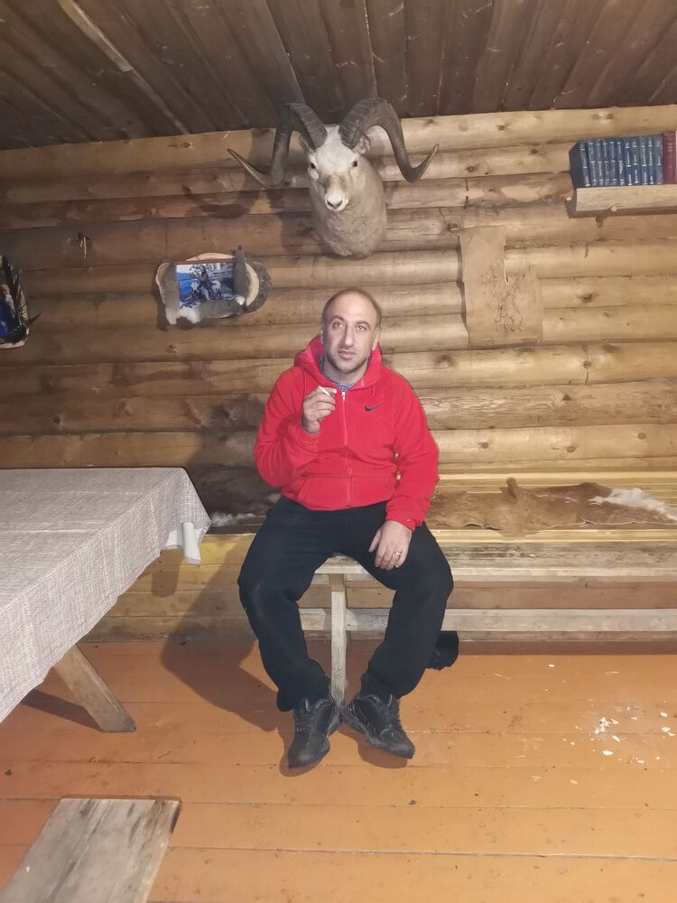  48138438  , 44 ,    