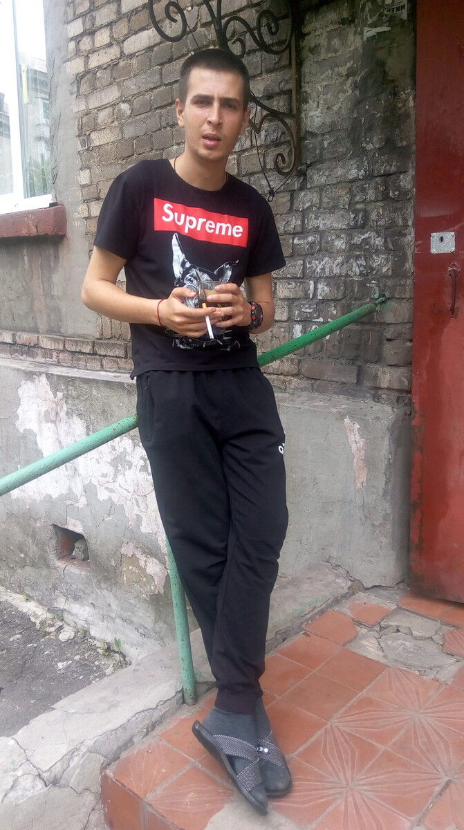  9831518  , 30 ,    