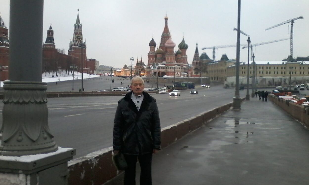  29032498  Angi, 60 ,    