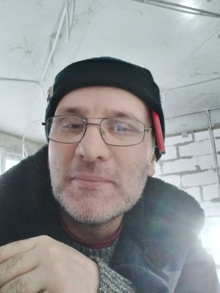  32276348  , 53 ,    