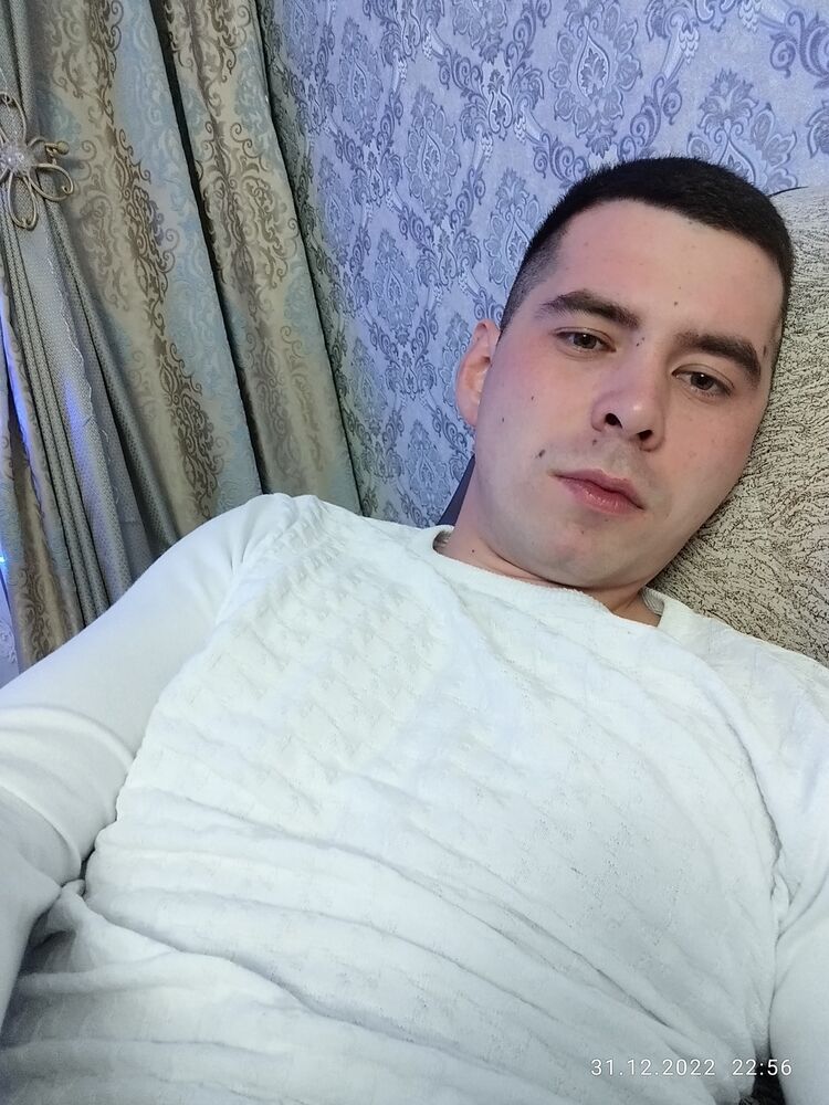  51838578  , 27 ,    