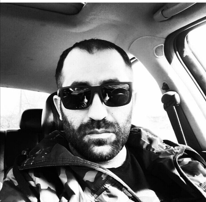  20902368  Armen, 38 ,    