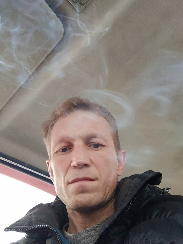  11843298  Alex, 49 ,    