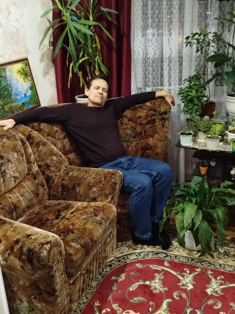  49288008  , 58 ,    