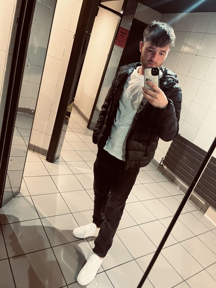  An Cabhan,   Anto, 31 ,   ,   