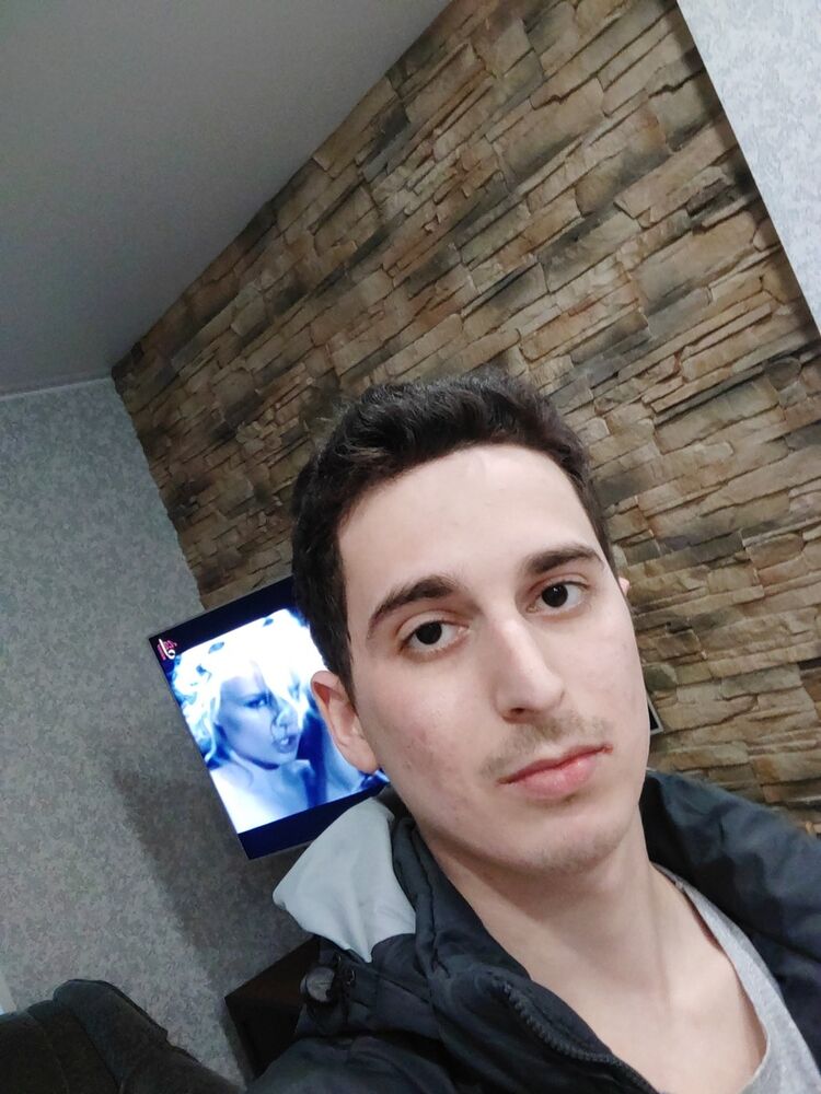  19503908  Serguios, 30 ,    