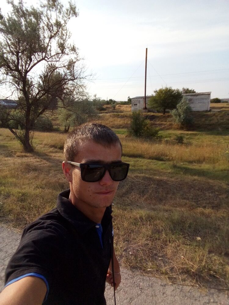 ���� 9967248 ������� Isliam, 32 ����, ���� ���������� � �����������