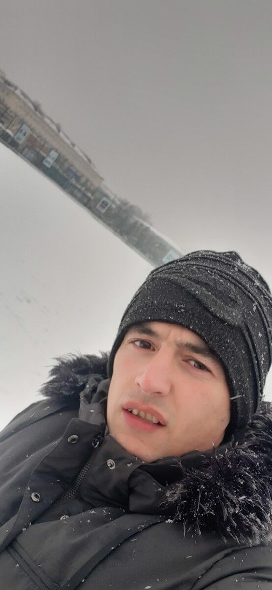  ,   Fahrik, 32 ,   ,   , c , 