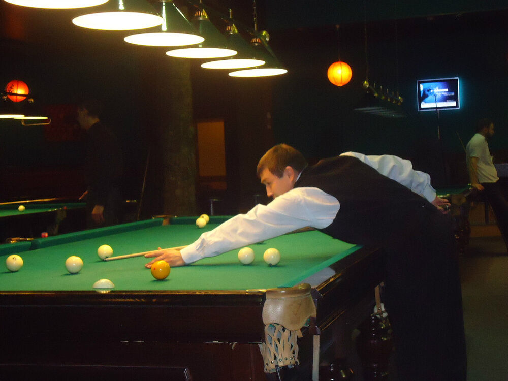  53530378  Vladimir, 37 ,    