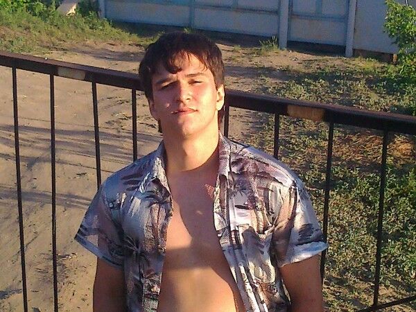  4566098  OLEG, 32 ,    