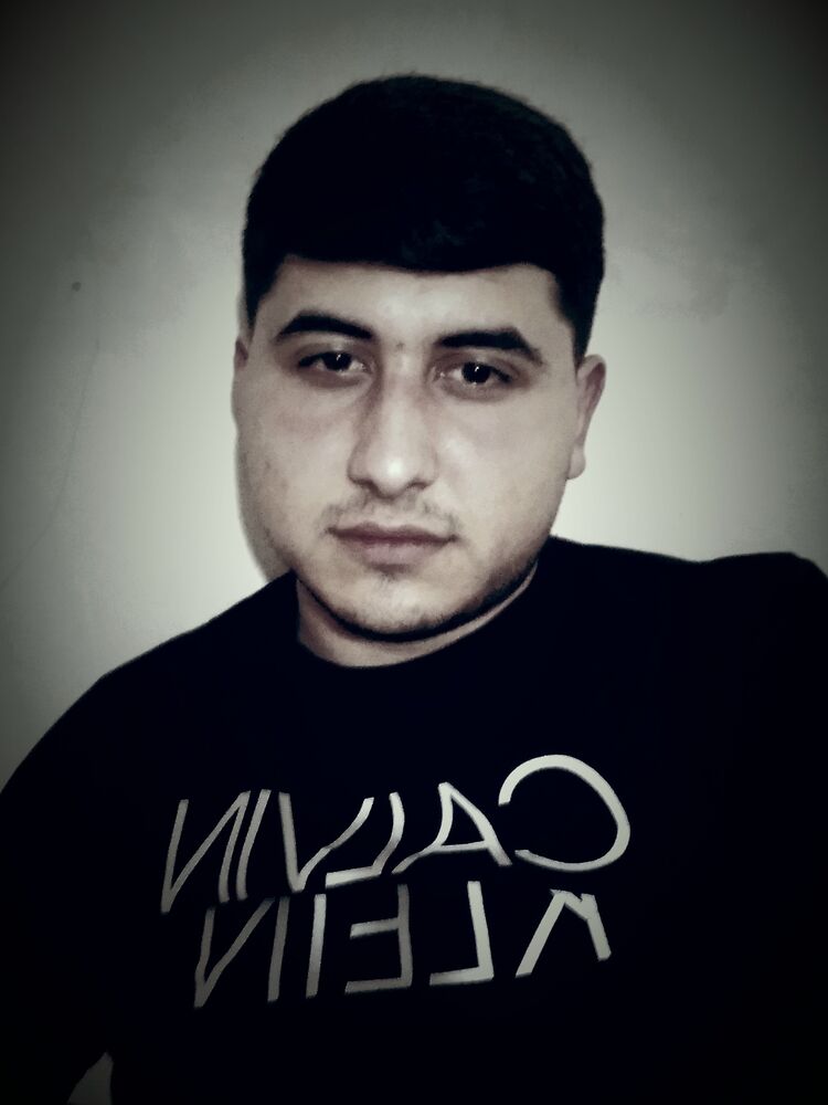 52826148  Tyom, 24 ,    