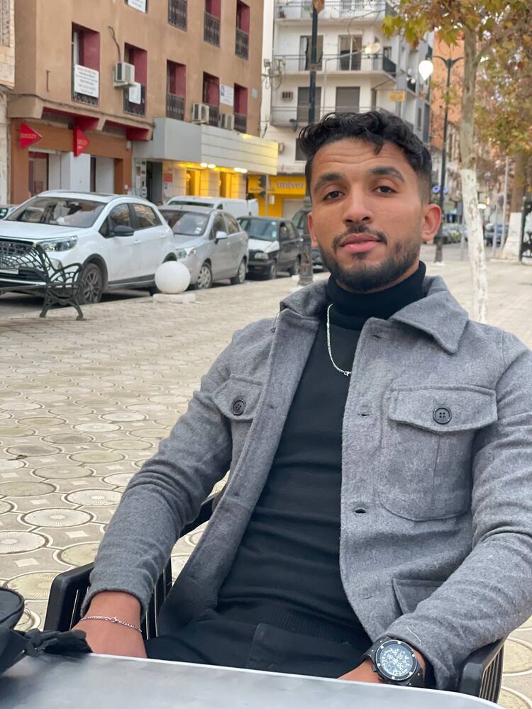  ,   Youcef, 24 ,   ,   