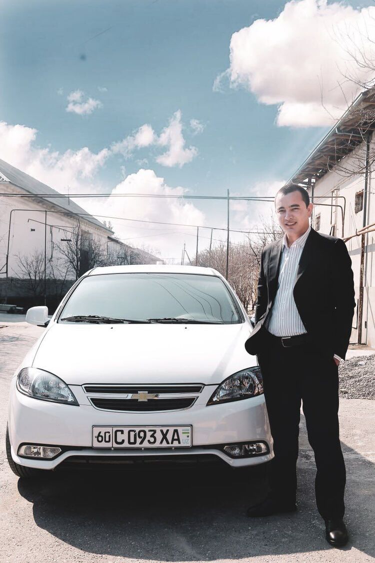  36108128  Oybek, 26 ,    