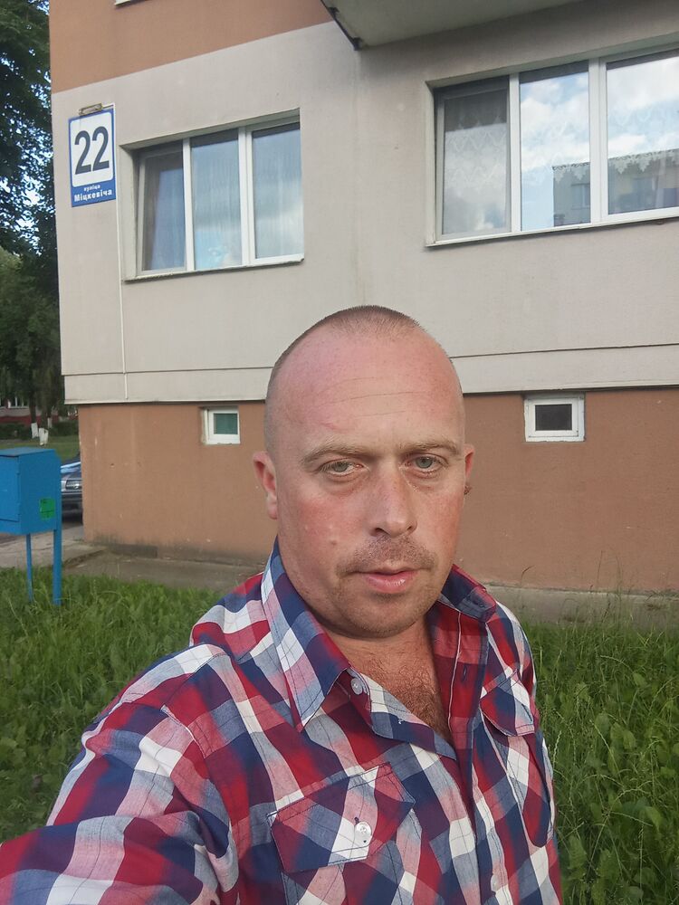  44440458  B, 35 ,    