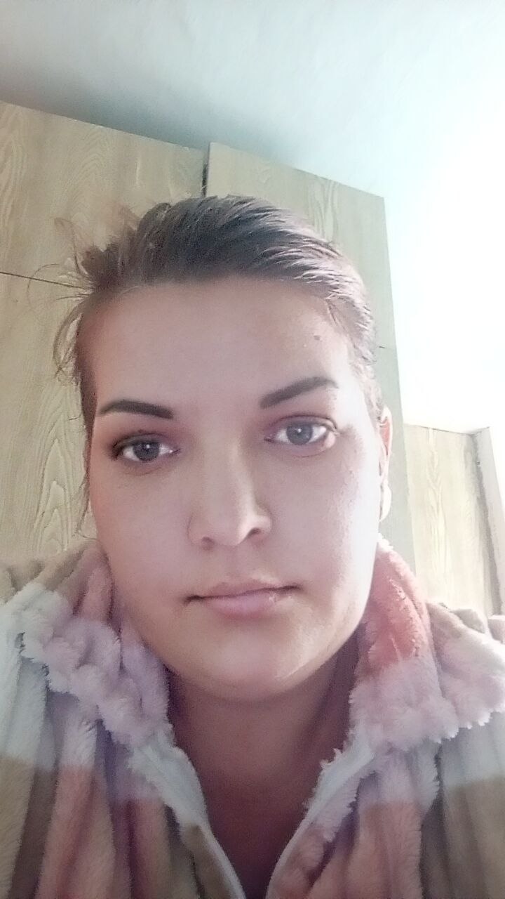  46852278  , 40 ,    --