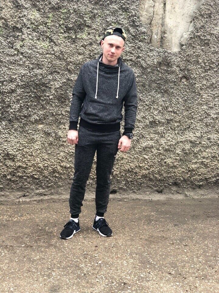  ,   Vyacheslav, 34 ,  