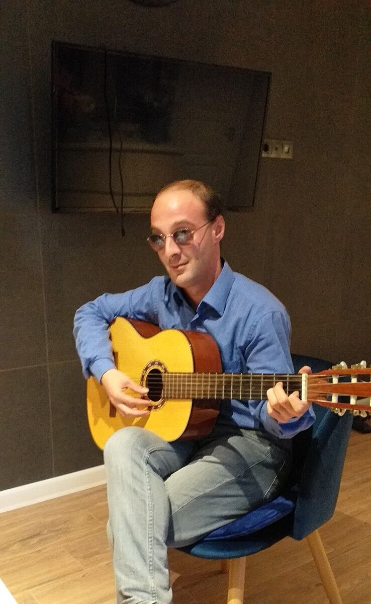  19007268  Caruso, 38 ,    