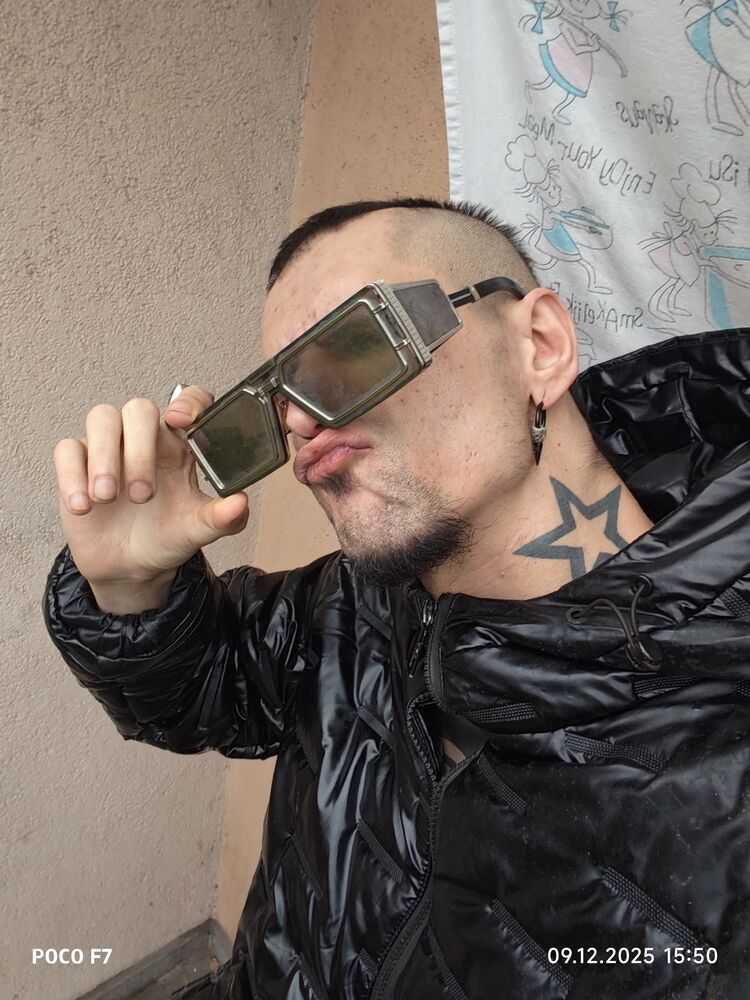  54775918  Artur, 34 ,    