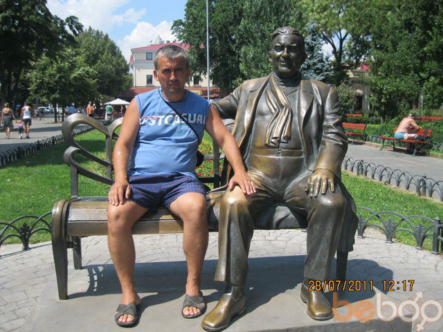  1112348  Viktor, 55 ,    