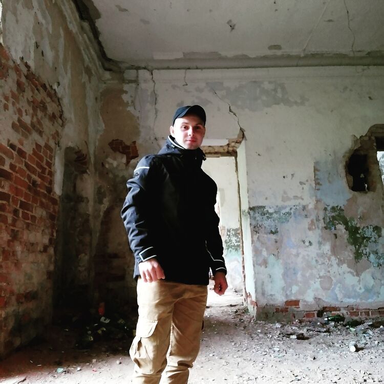  25604308  Oleg, 30 ,    