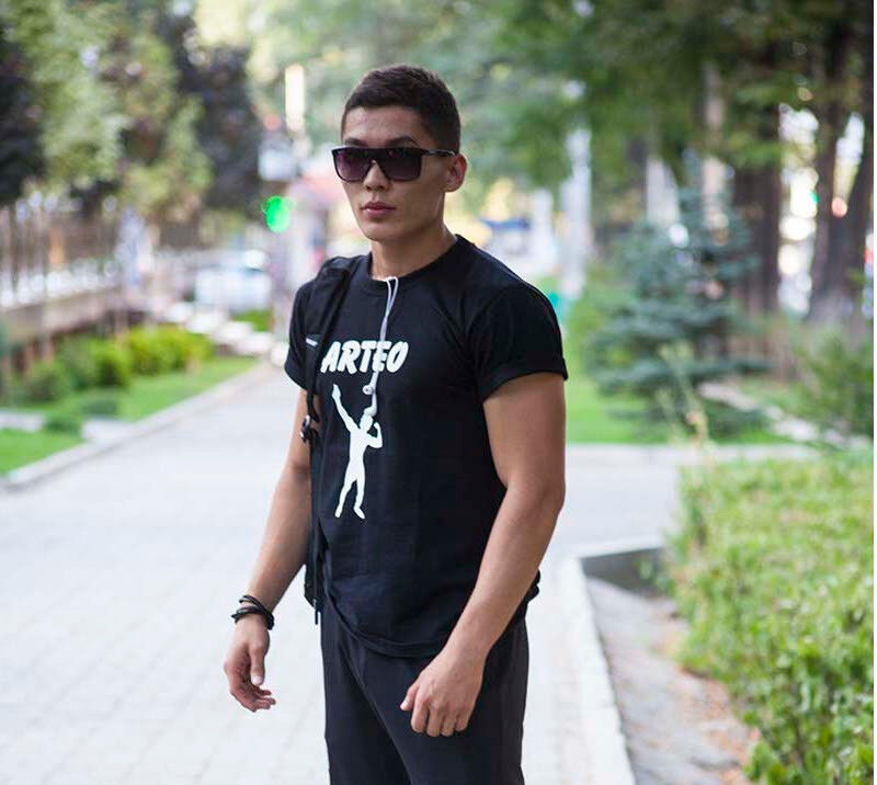 ���� 16745528 ������� ����, 28 ���, ���� ���������� � ���